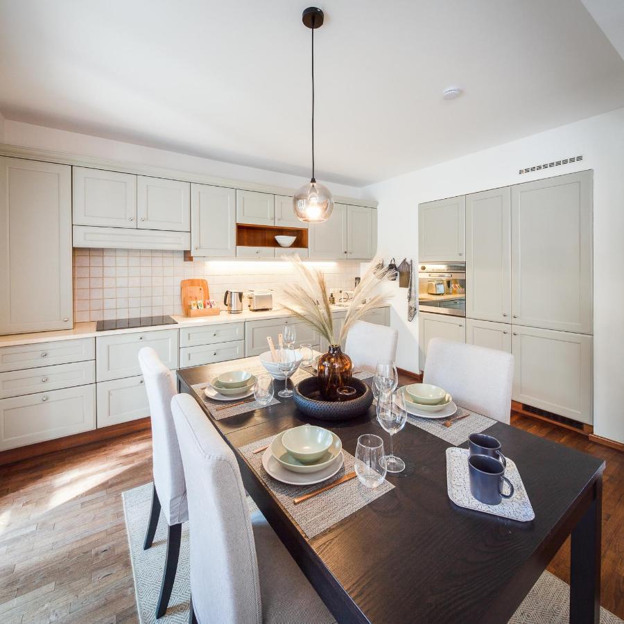 Silver Willow Luxury Apartment ショプロン エクステリア 写真